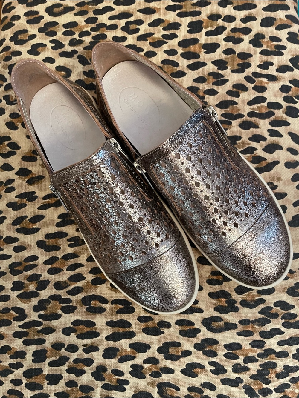 Chocolat Blu Metallic Bronze Leather Slip-On Sneakers 8.5